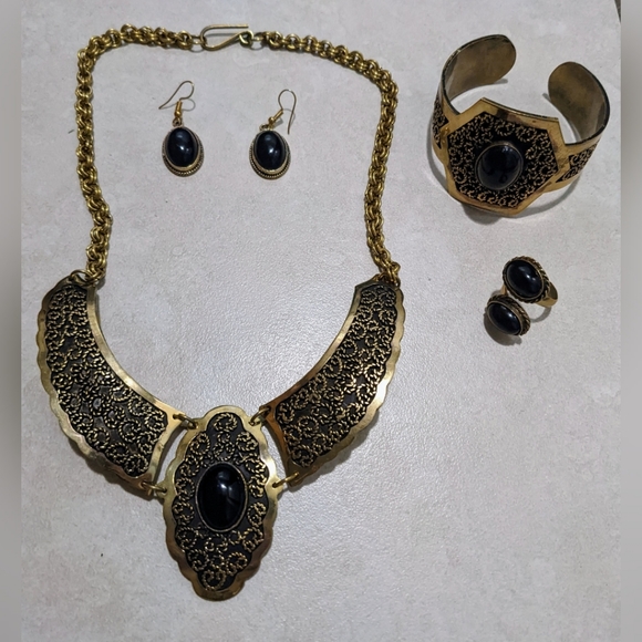 Elegant Brass Beaded Costume Jewelry Set Gift Idea with Bag - Picture 1 of 7